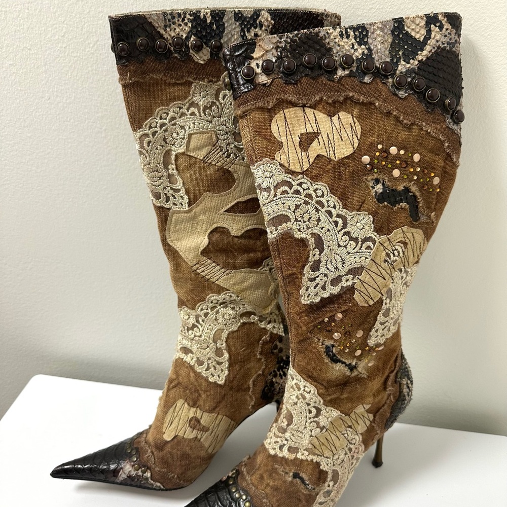 Unique Steve Madden Brown and Cream Patterned Mixed Material Heeled Boots Sz 7 - Picture 2 of 8